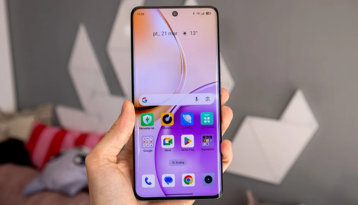 Nawet 400 zł zwrotu za smartfon realme. Chodzi o te dwa modele