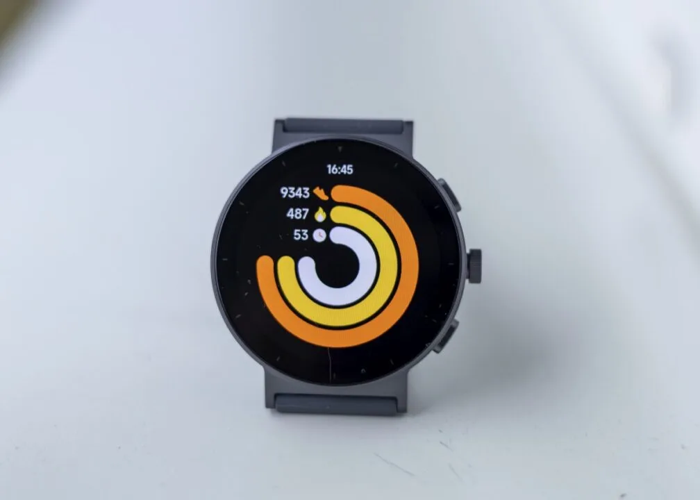 realme Watch S5 - test