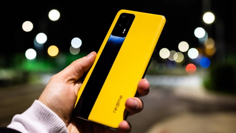 realme GT – testujemy smartfona z wyścigowym duchem (recenzja)