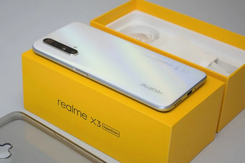 Realme X3 SuperZoom – smartfon z peryskopowym obiektywem wkrótce w Polsce