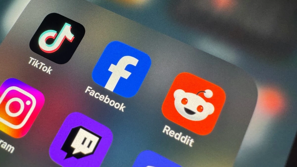 Social media to piekło. Polacy klikają w reklamy i tracą miliony złotych