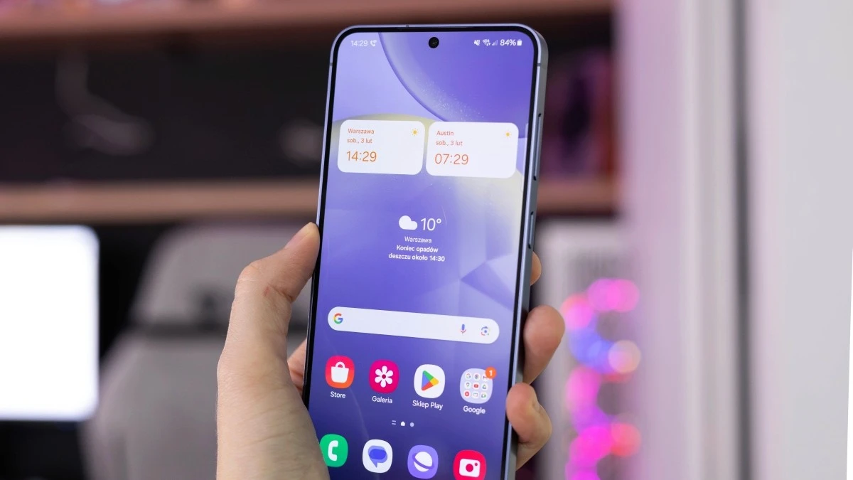 Samsung nadrabia zaległości. Aktualizacje na nowych flagowcach nie przerwą Ci scrollowania na długo