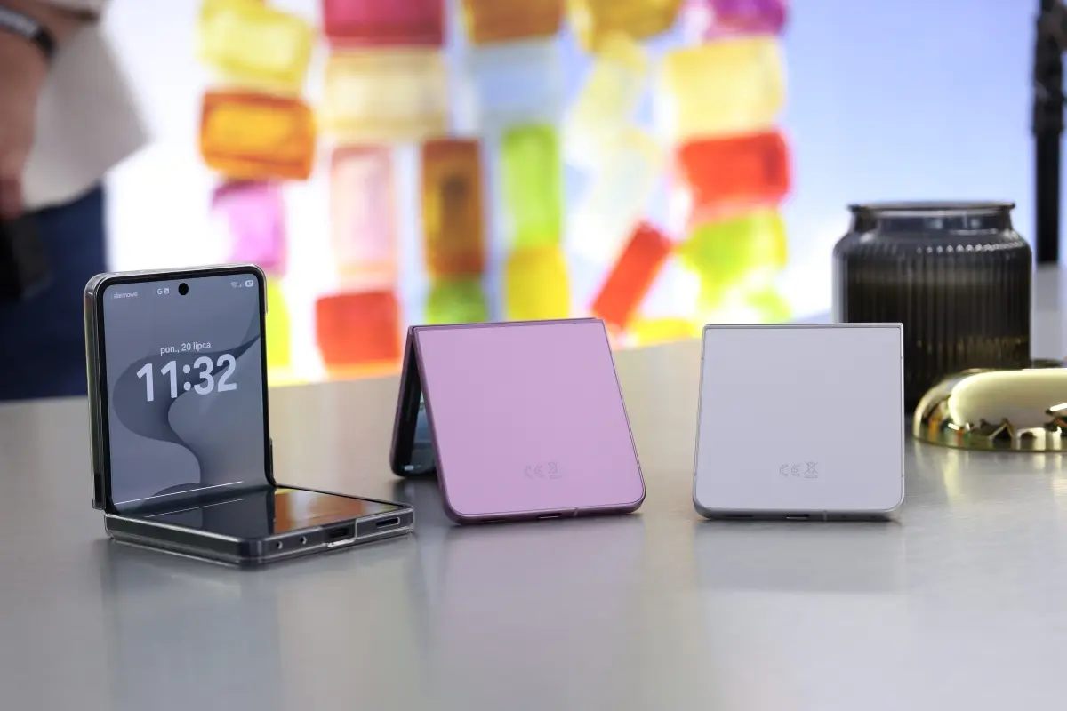 Samsung Galaxy Z Flip8