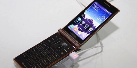 Czy składane telefony mają jeszcze sens? Samsung twierdzi, że tak!