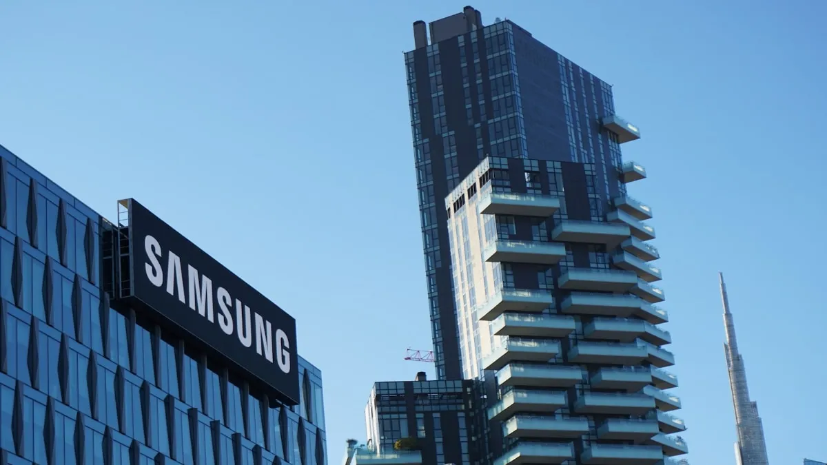 Apple wciąż zależne od Samsunga. 70 procent iPhone’ów 14 z ekranami od Koreańczyków