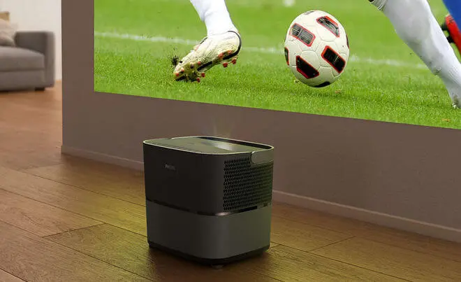 Jak daleko od ściany ustawić projektor?