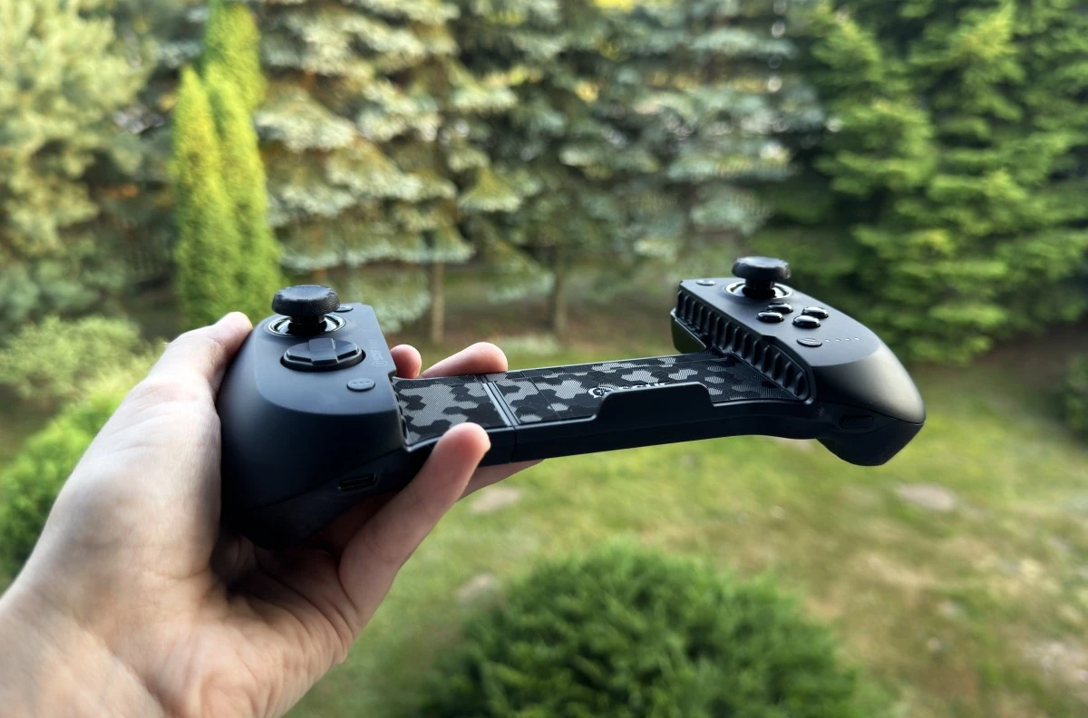 SCUF Nomad