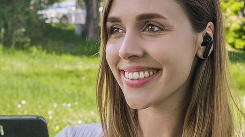 Tanie słuchawki douszne TWS od dziś w Biedronka Home