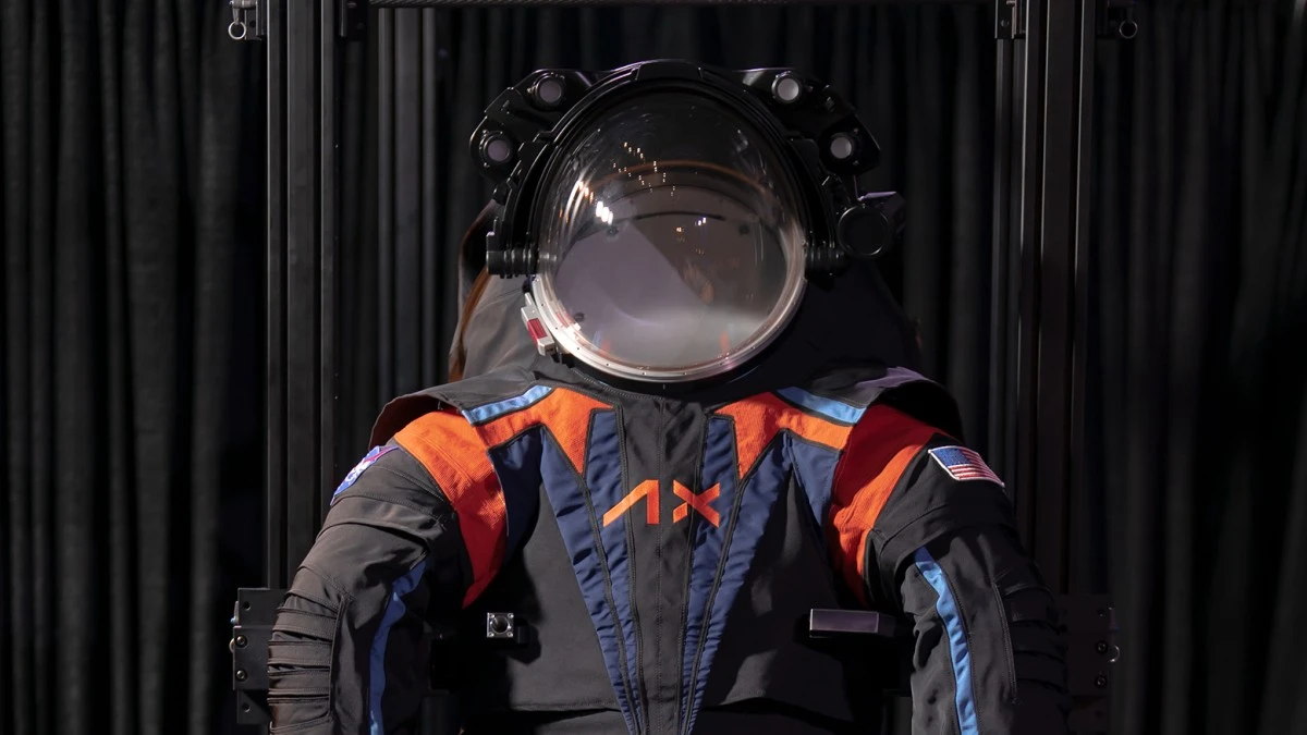 NASA pokazała nowe skafandry kosmiczne. To w nich astronauci wylądują na Księżycu