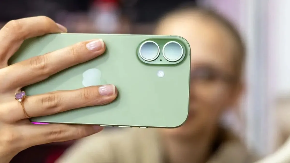 Powstanie drugi składany iPhone. No dobra, a gdzie ten pierwszy?