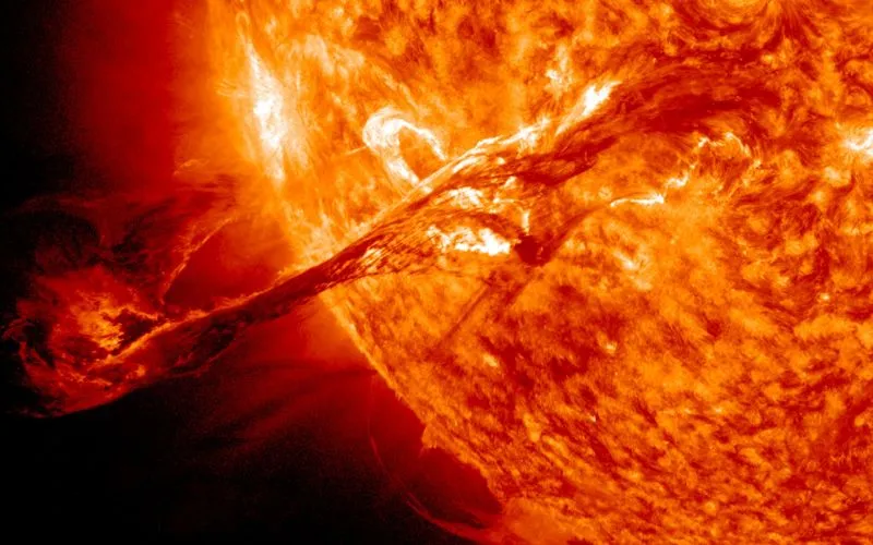 Nowa sonda kosmiczna NASA i ESA przyjrzy się biegunom Słońca