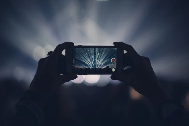 Apple zablokuje możliwość nagrywania wideo podczas koncertów?