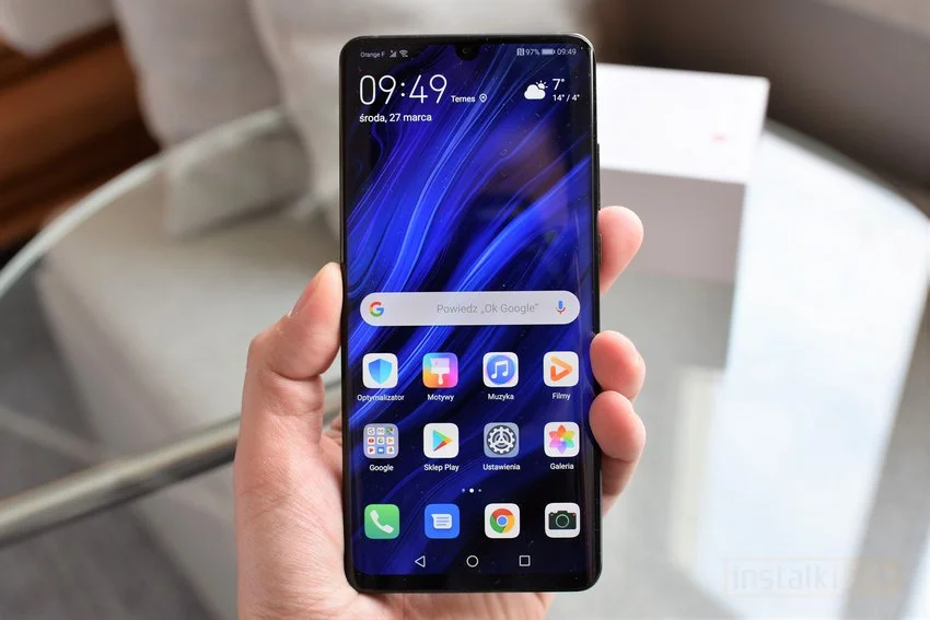 Ludzie kupują coraz mniej smartfonów, ale wydają coraz więcej pieniędzy na aplikacje