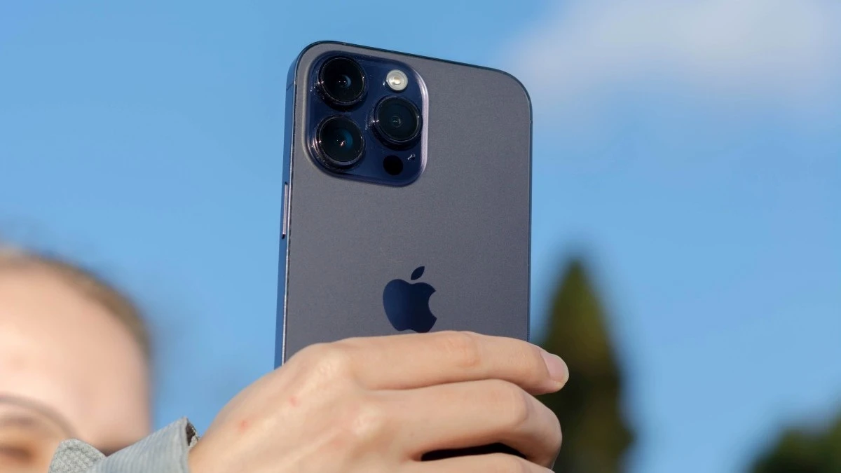 Te smartfony w 2023 roku sprzedawały się najlepiej. Jedna marka absolutnie dominowała