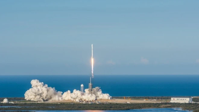 Wielki sukces SpaceX. Rakieta Falcon 9 wylądowała po raz drugi!