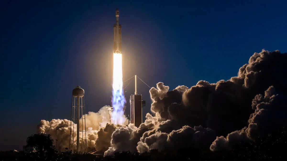 SpaceX właśnie wyniosło tajemniczy wojskowy ładunek dla USA