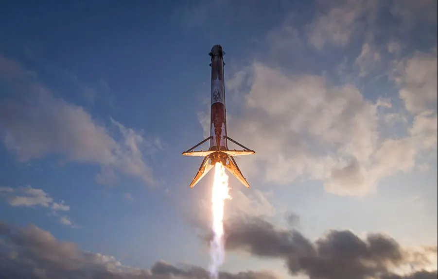 Falcon 9 ze SpaceX po raz drugi wylądował na stałym lądzie