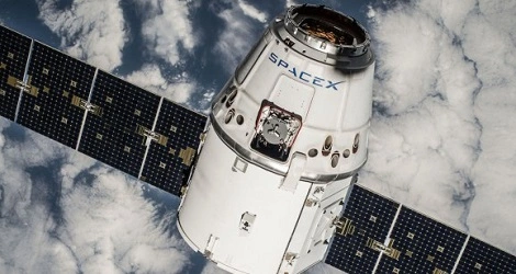 Internet z kosmosu? SpaceX chce wynieść na orbitę 4 tys. satelitów