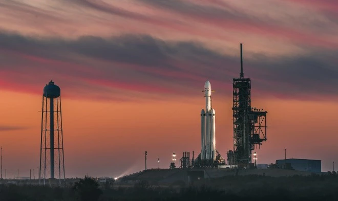 NASA zawiesza kontrakt SpaceX. Bo… konkurencja zaczęła marudzić