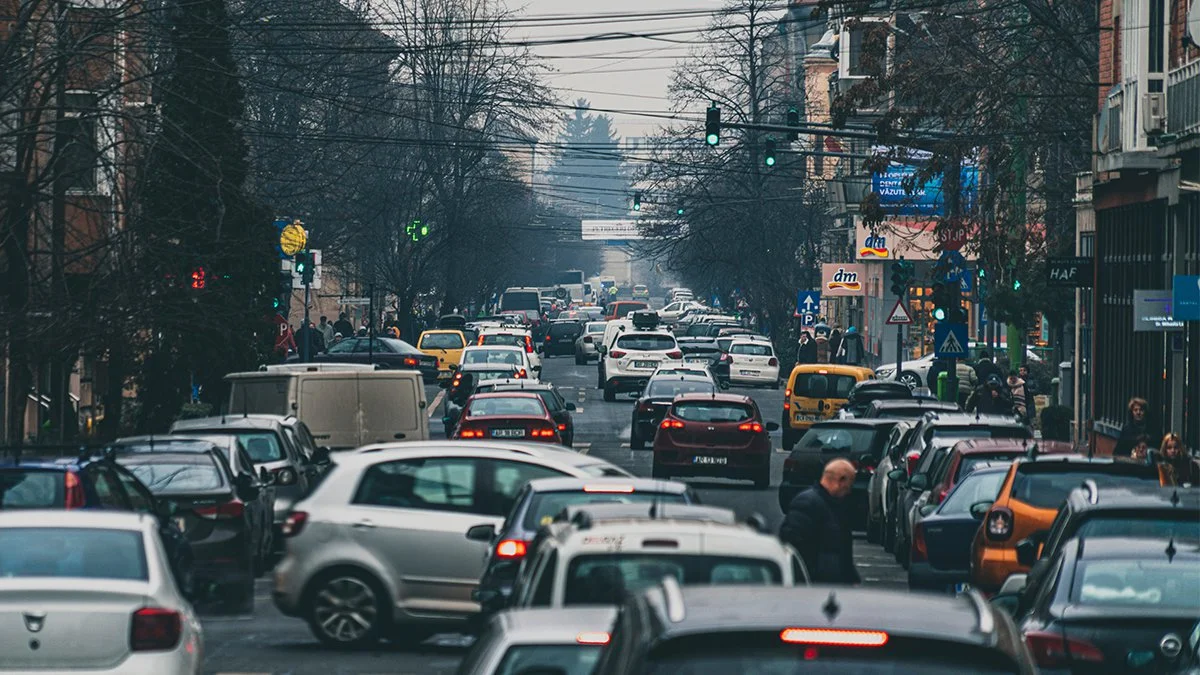 Zielona rewolucja to kit? Spalinowe auta wciąż trują środowisko