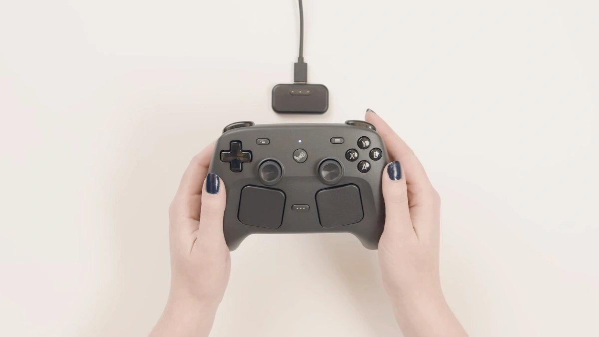 Steam Controller wyprzedany. Polacy rzucili się na nowego pada