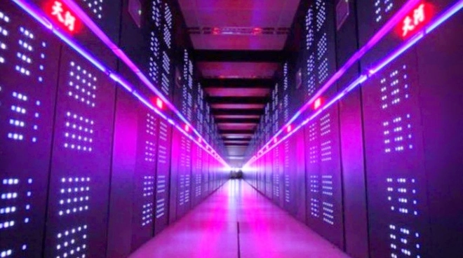 superkomputer 001