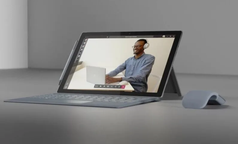 Microsoft Surface Pro 8 na przecieku. Jest funkcja, na którą czekaliśmy
