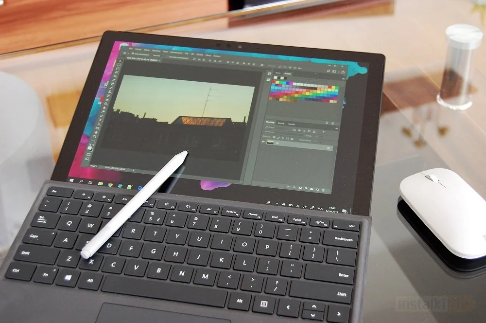 Bentley wśród komputerów z Windowsem 10? Testujemy Surface Pro 6
