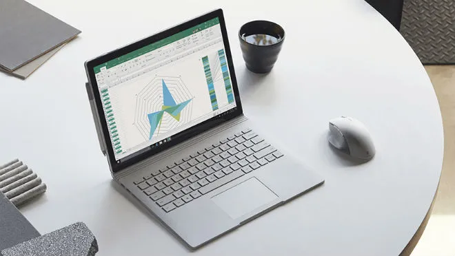 15 calowy Microsoft Surface Book 2 już w polskiej przedsprzedaży