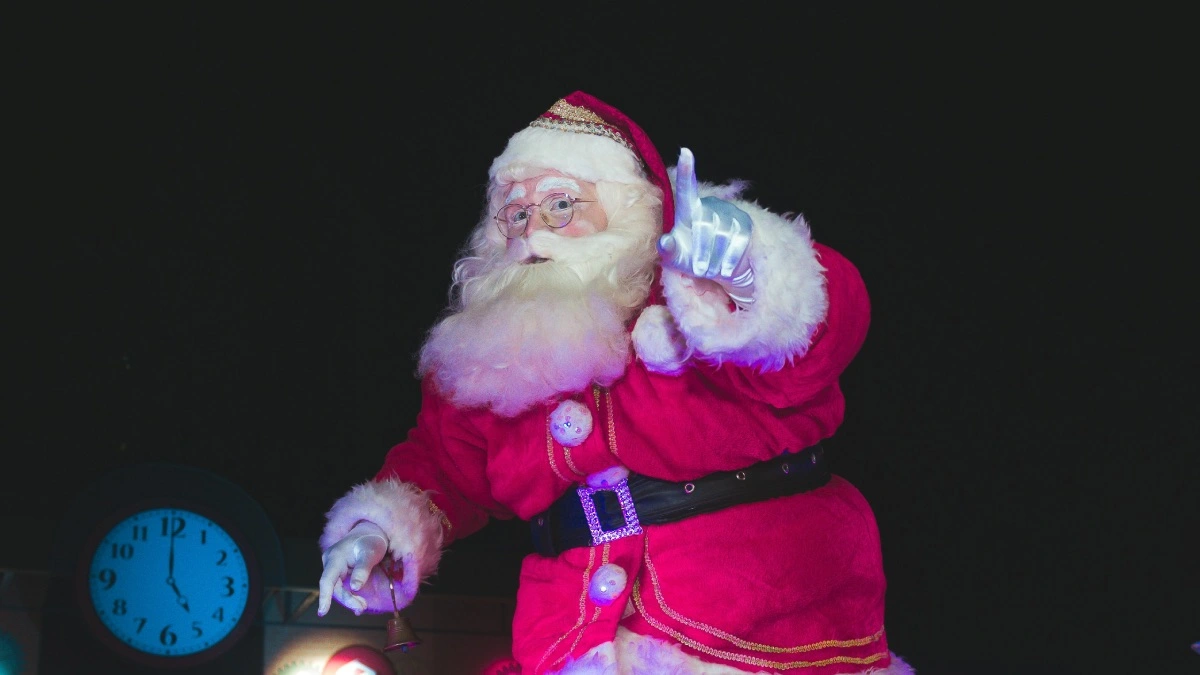 Śledź trasę Świętego Mikołaja. Dzięki tym stronom go nie przegapisz