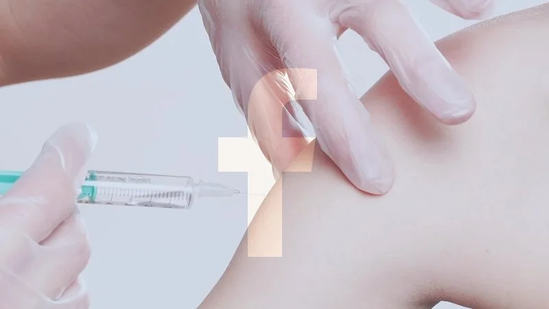 Facebook idzie na wojnę z antyszczepionkowcami. Pseudonaukowe treści będą kasowane