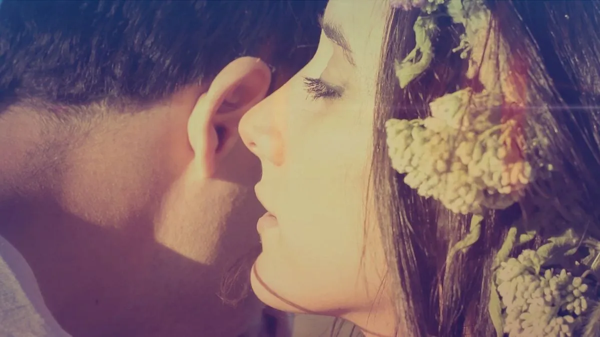 Ten plaster na gardło zasilany AI ma pomóc osobom bez głosu