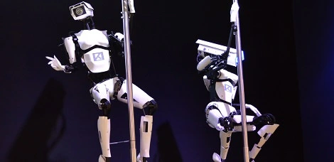 Roboty potrafią już… tańczyć  na rurze