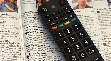 Seriale w przyspieszonym tempie? Dzięki temu kablówki emitują więcej reklam!