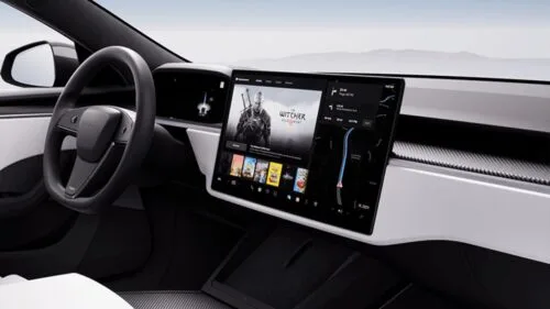Tesla rezygnuje z gier wideo w swoich samochodach