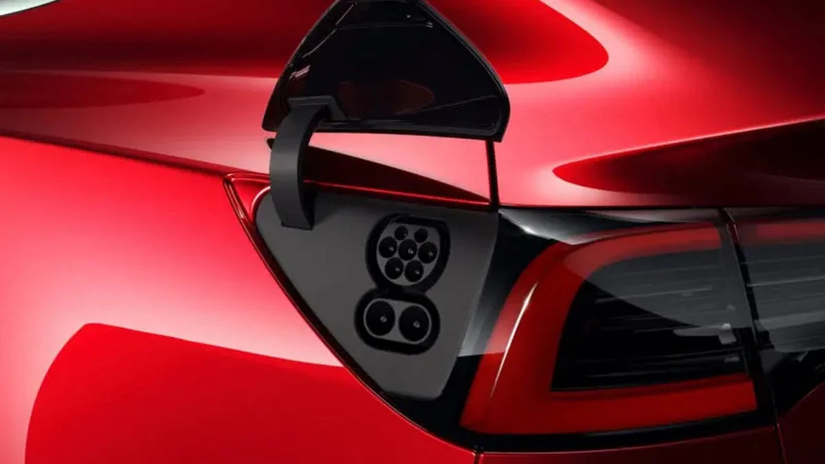 Wadliwe komputery w elektrykach Tesla Model 3. Usterki także w Polsce