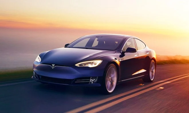 Tesla uniemożliwi uruchomienie gier podczas jazdy