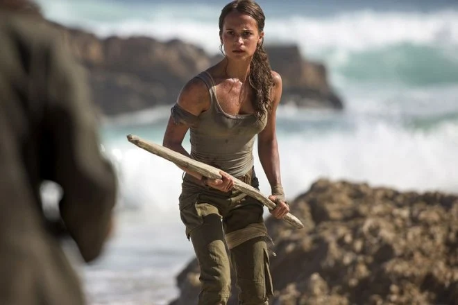 Alicia Vikander na oficjalnych zdjęciach z filmu Tomb Raider