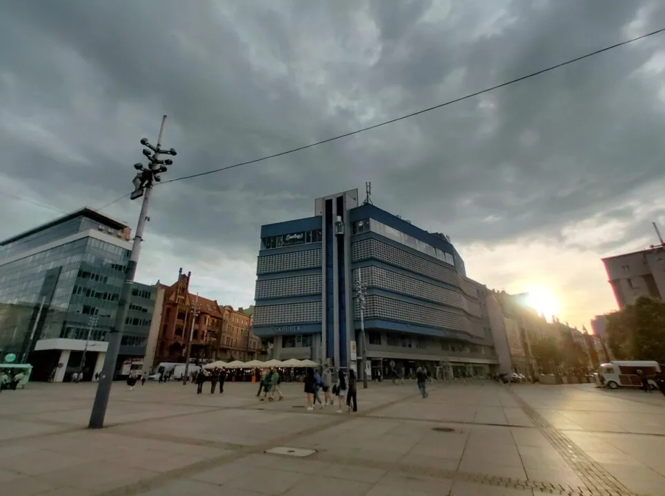 Aparat ultraszerokokątny