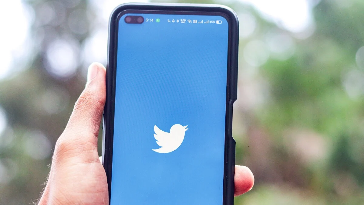 Twitter weryfikuje fałszywe konta. Chaos przybiera tam na sile