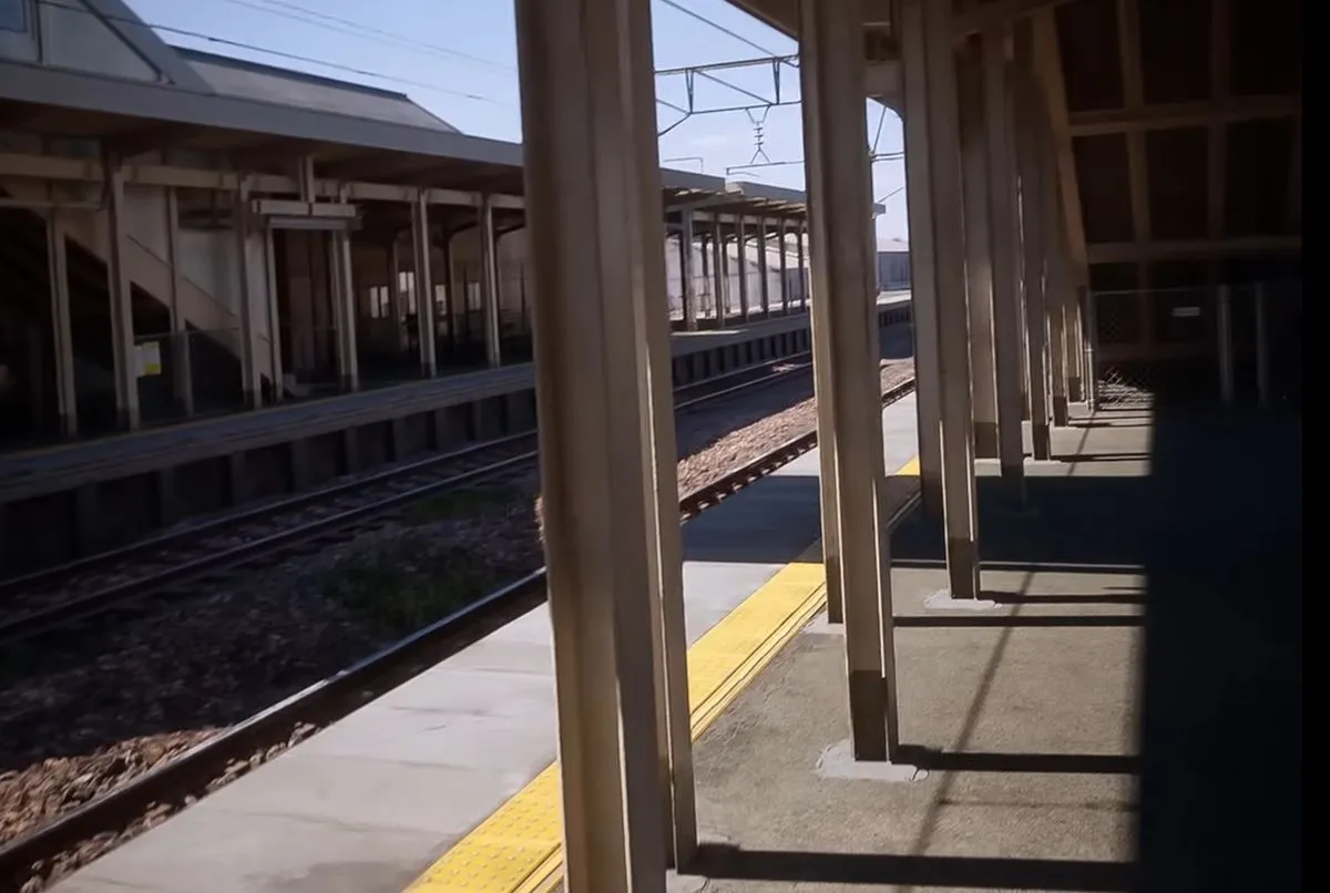 Fotorealistyczny dworzec kolejowy w Unreal Engine 5. Nie uwierzysz, że to nie film