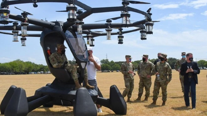 Amerykańskie wojsko testuje latające, autonomiczne samochody. Po co?