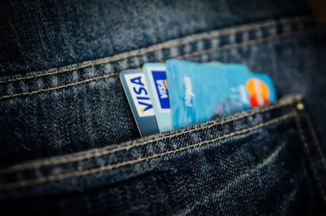 Cyberprzestępcy potrafią w 6 sekund odgadnąć dane karty płatniczej Visa
