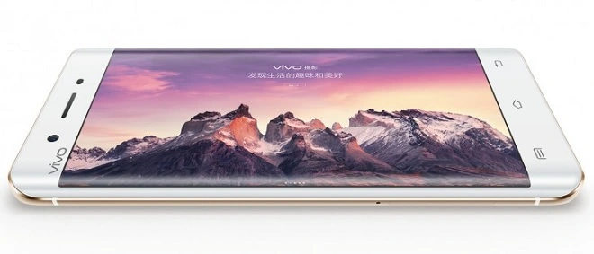 Zaprezentowano pierwszy na świecie smartfon z 6 GB RAM-u