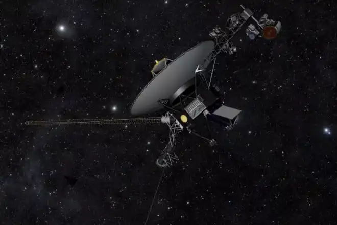 NASA uruchomiła zapasowe silniki sondy Voyager 1 po raz pierwszy od… 37 lat