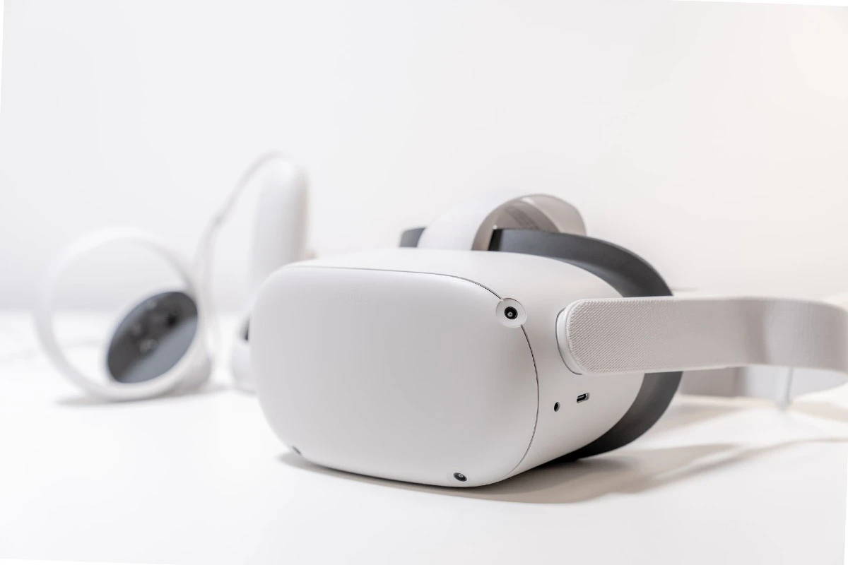 VR wielkości normalnych okularów? To nowy pomysł NVIDII