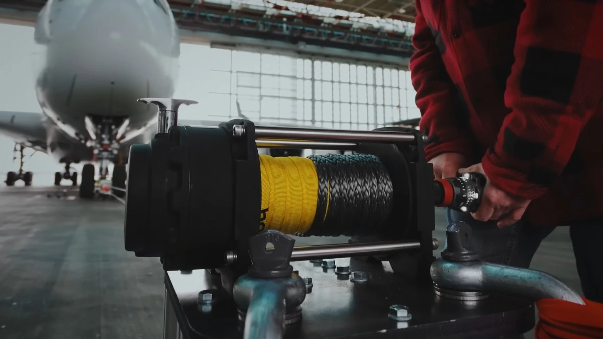 Ta wiertarka Parkside przeciągnęła samolot. Teraz kupisz ją w Lidlu