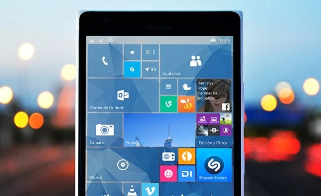 Wsparcie dla Windows 10 Mobile jednak przedłużone