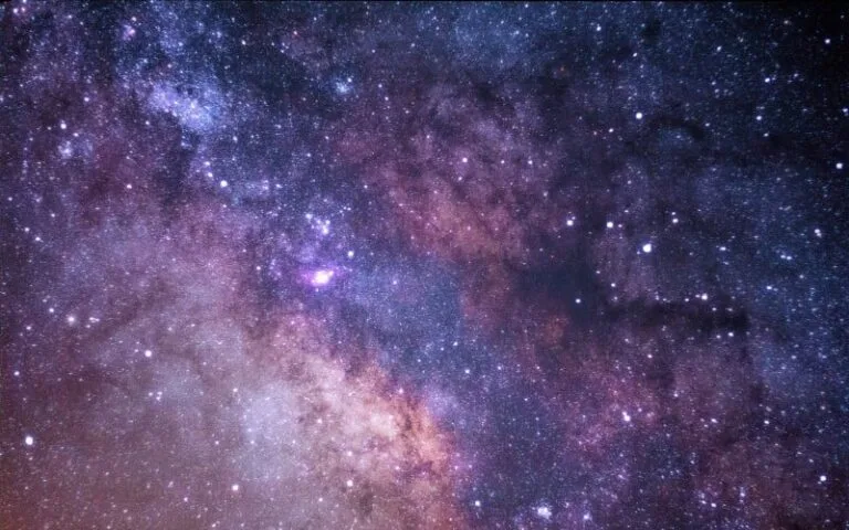 Ile informacji przechowuje Wszechświat? Pewien fizyk to obliczył