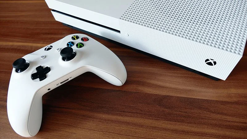 Posiadacze Xboksa One – już niedługo wysuniecie płytę z napędu przy pomocy kontrolera